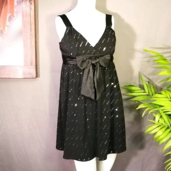 Black Deep V-Neck Sparkle Mini Dress - Picture 1 of 9